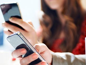 UAE warns against storing private media on smartphones